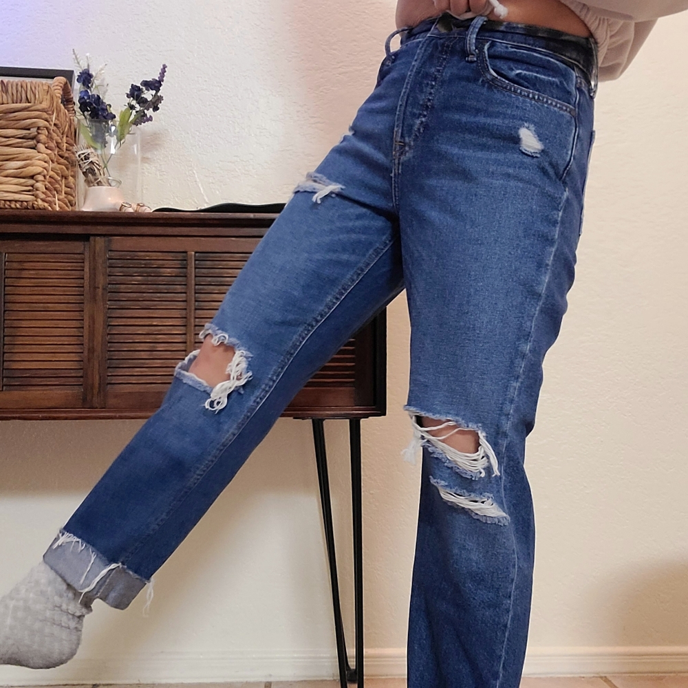 Distressed Jeans Low Raise